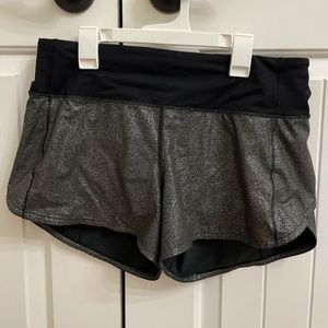 Silver Splatter Speed Up Lululemon Shorts 4"
